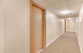 2 odalılar daire North York'da, Kanada. C$869,000