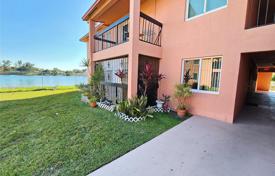 2 odalılar kondominyumda daireler 93 m² Miami'de, Amerika Birleşik Devletleri. $283,000