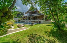 3 odalılar villa 450 m² Batu Bolong Beach'da, Endonezya. $550,000