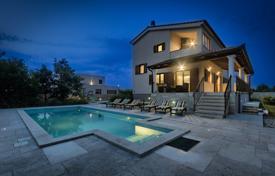 Şehir içinde müstakil ev – Svetvinčenat, Istria County, Hırvatistan. 650,000 €