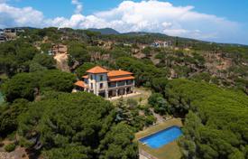 9 odalılar köşk 680 m² Sant Andreu de Llavaneres'da, İspanya. 1,750,000 €
