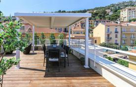 Çatı dairesi – Beausoleil, Cote d'Azur (Fransız Rivierası), Fransa. 1,695,000 €