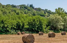 Çiftlik – Bucine, Toskana, İtalya. 1,290,000 €
