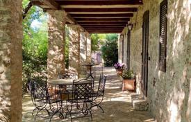 20 odalılar villa 999 m² Follonica'da, İtalya. 3,400,000 €