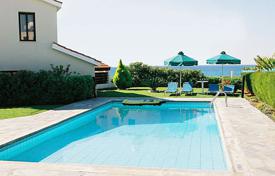 Villa – Baf, Kıbrıs. 1,750 € haftalık