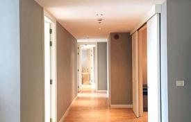 3 odalılar kondominyumda daireler Pathum Wan'da, Tayland. $4,300 haftalık
