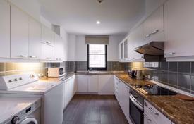 3 odalılar kondominyumda daireler Pathum Wan'da, Tayland. $3,700 haftalık