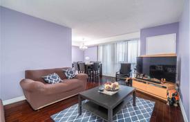 3 odalılar daire Scarborough'da, Kanada. C$752,000