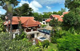 5 odalılar villa 750 m² Phuket Town'da, Tayland. $941,000