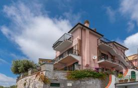 6 odalılar villa 340 m² Lerici'de, İtalya. 3,250,000 €