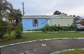 Şehir içinde müstakil ev – Fort Lauderdale, Florida, Amerika Birleşik Devletleri. $375,000