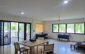 1 odalılar kondominyumda daireler 151 m² tambon Kathu'da, Tayland. $382,000