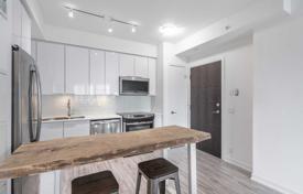 3 odalılar daire Etobicoke'de, Kanada. C$813,000