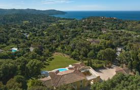 Villa – La Croix-Valmer, Cote d'Azur (Fransız Rivierası), Fransa. Price on request