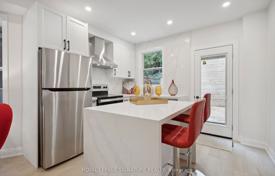 10 odalılar konak Old Toronto'da, Kanada. C$2,317,000