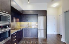 4 odalılar daire North York'da, Kanada. C$835,000