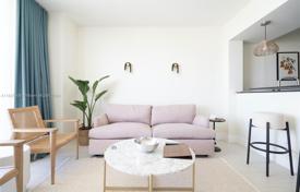 1 odalılar kondominyumda daireler 64 m² Collins Avenue'de, Amerika Birleşik Devletleri. $739,000