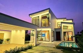 5 odalılar villa 300 m² Pattaya'da, Tayland. $410,000