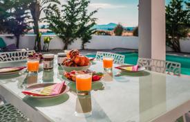3 odalılar yazlık ev 160 m² Pervolia'da, Kıbrıs. 440,000 €
