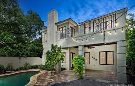 Villa – Miami, Florida, Amerika Birleşik Devletleri. $2,399,000