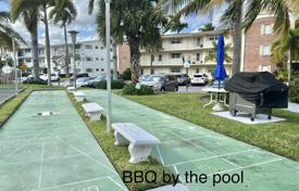 2 odalılar daire 98 m² Hallandale Beach'da, Amerika Birleşik Devletleri. $290,000