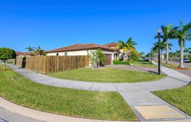 Şehir içinde müstakil ev – Homestead, Florida, Amerika Birleşik Devletleri. $600,000