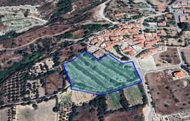Arsa Dhoros'da, Kıbrıs. 500,000 €