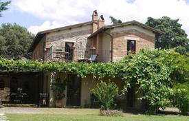 Villa – Trequanda, Toskana, İtalya. 750,000 €