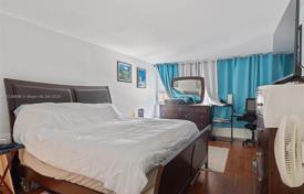 1 odalılar kondominyumda daireler 89 m² Hallandale Beach'da, Amerika Birleşik Devletleri. $420,000