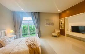Villa – Pattaya, Chonburi, Tayland. 246,000 €