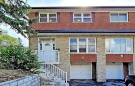 4 odalılar konak North York'da, Kanada. C$1,149,000