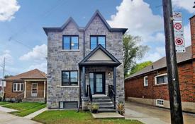 Şehir içinde müstakil ev – East York, Toronto, Ontario,  Kanada. C$2,131,000