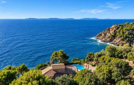 8 odalılar villa 330 m² Rayol-Canadel-sur-Mer'da, Fransa. 6,995,000 €