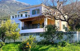 4 odalılar şehir içinde müstakil ev 280 m² Kyparissia'da, Yunanistan. 490,000 €