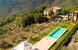 7 odalılar villa 493 m² Bucine'de, İtalya. 3,800,000 €
