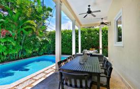 7 odalılar villa 381 m² Miami'de, Amerika Birleşik Devletleri. $1,895,000