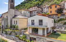 5 odalılar villa 260 m² Laglio'da, İtalya. 1,050,000 €