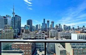 2 odalılar daire Richmond Street West'da, Kanada. C$1,009,000