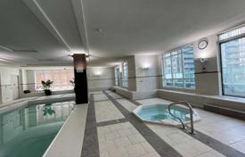 2 odalılar daire Eglinton Avenue East'da, Kanada. C$928,000