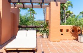 4 odalılar şehir içinde müstakil ev 240 m² Marbella'da, İspanya. 1,995,000 €