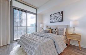 2 odalılar daire The Queensway'da, Kanada. C$793,000