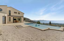 9 odalılar villa Carqueiranne'de, Fransa. 1,995,000 €