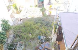 Arsa Atina'da, Yunanistan. 650,000 €