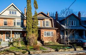 Şehir içinde müstakil ev – Roselawn Avenue, Old Toronto, Toronto,  Ontario,   Kanada. C$1,846,000