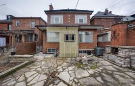 Şehir içinde müstakil ev – Symington Avenue, Old Toronto, Toronto,  Ontario,   Kanada. C$2,120,000