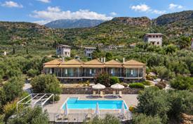 10 odalılar konak 412 m² Stoupa'da, Yunanistan. 1,500,000 €