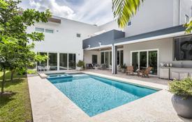 Villa – Miami, Florida, Amerika Birleşik Devletleri. 2,561,000 €