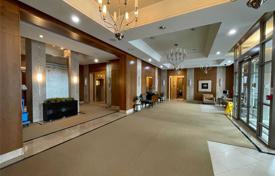6 odalılar daire Scarborough'da, Kanada. C$788,000