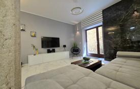 10 odalılar şehir içinde müstakil ev 290 m² Porec'te, Hırvatistan. 1,166,000 €
