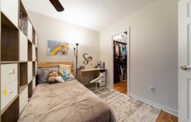 2 odalılar daire Etobicoke'de, Kanada. C$728,000